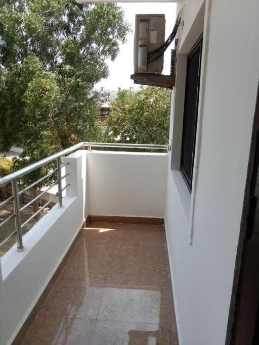 Chandra Lata Home'S At Shri Krishna Sharnam Society Vrindavan Exterior photo
